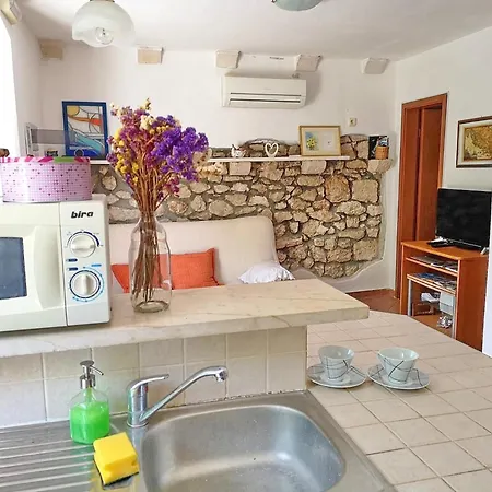 Olive's Apartment-two Bedroom With Terrace *