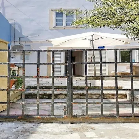 Olive's Apartment-two Bedroom With Terrace